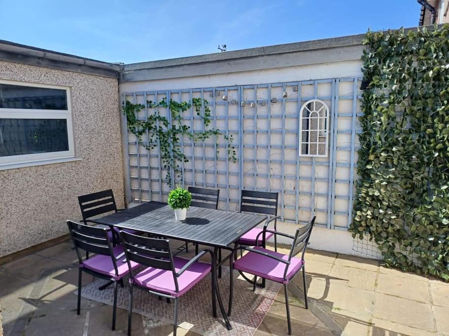 West Shore House Holiday home